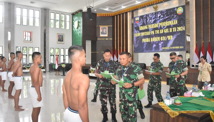 DANREM 031/WB PIMPIN SIDANG PARADE CALON BINTARA PK TNI AD GELOMBANG 2 TA 2024.*